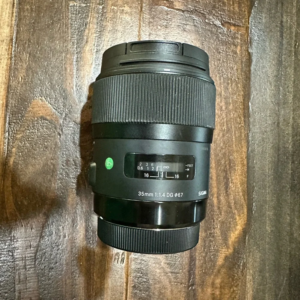 Canon 6D Mark II and sigma 35mm